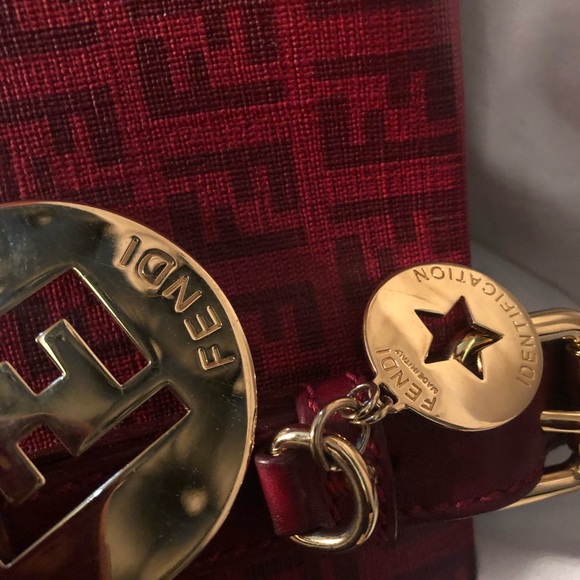 Fendi - Picture 3 of 5